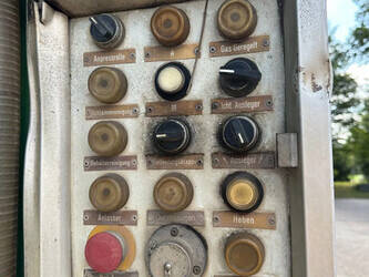 1998-man-26-403-1396077-44385001