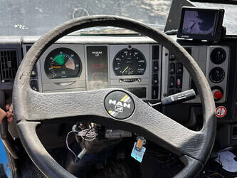 1998-man-26-403-1396077-44385021