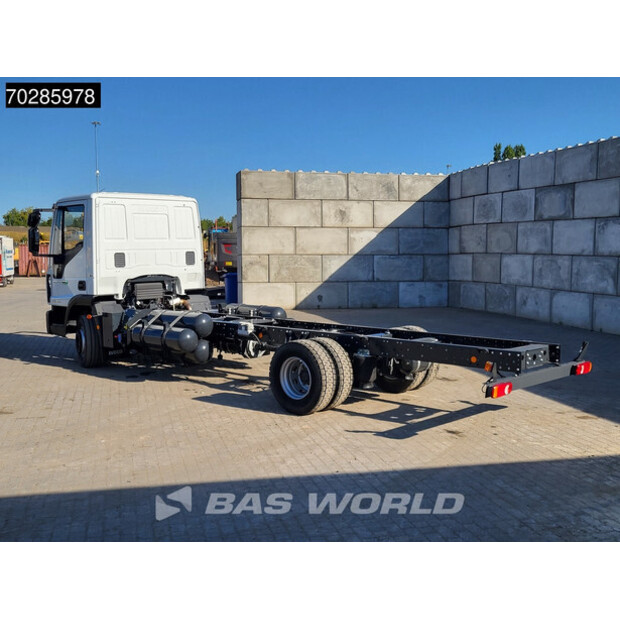 2025 Iveco 120-210L-44385050