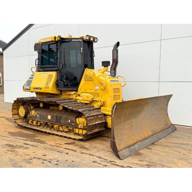 2019 كوماتسو D51PXi-24-44385128