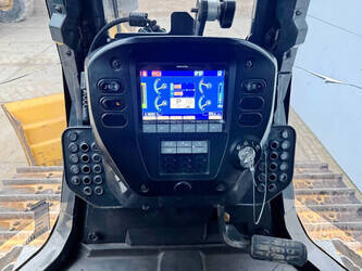 2019-komatsu-d51pxi-24-1396078-44385130