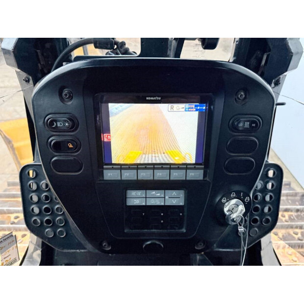 2019 كوماتسو D51PXi-24-44385131