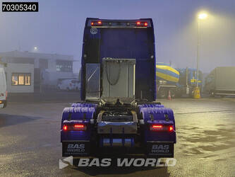 2016-volvo-fh16-750-1396087-44385820