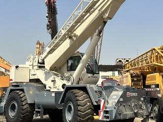 Image de GRUES TOUT TERRAIN 2009 Terex RT555-1