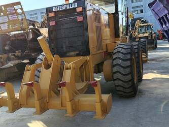 2020-caterpillar-140k-1396103-44386693