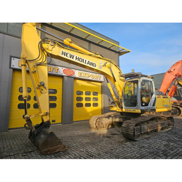 2008 New Holland E215B-44386735