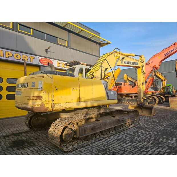 2008 New Holland E215B-44386737