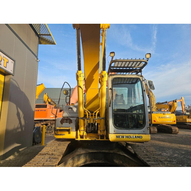 2008 New Holland E215B-44386740