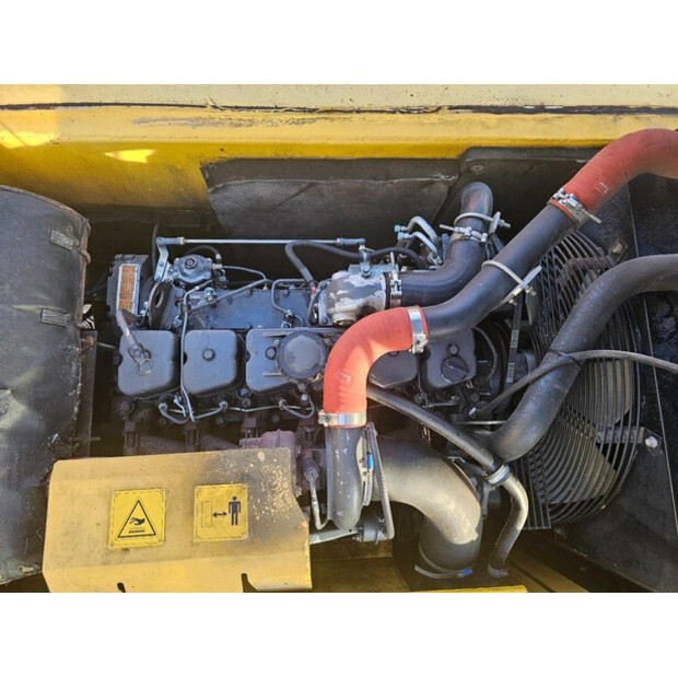 2008 New Holland E215B-44386745