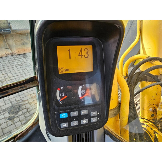 2008 New Holland E215B-44386749