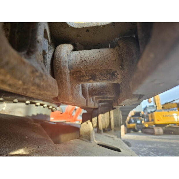 2008 New Holland E215B-44386752