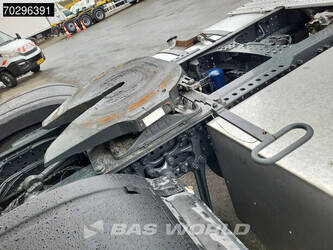 2019-mercedes-benz-actros-1942-1321884-44387083