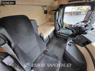 2019-mercedes-benz-actros-1942-1321884-44387095