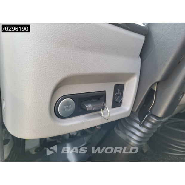 2023 MITSUBISHI 7C18-44387155