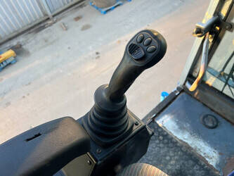 2012-fuchs-mhl454-1396123-44387755