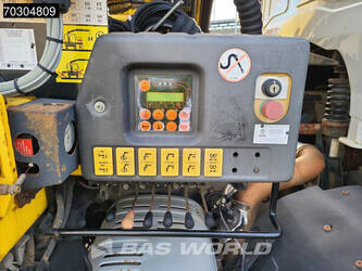 2011-iveco-eurocargo-160e220-44387932