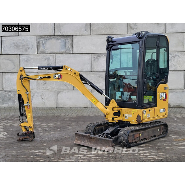 2021 Caterpillar 301.8-44388024