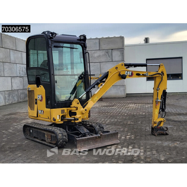 2021 Caterpillar 301.8-44388030