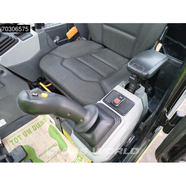 2021 Caterpillar 301.8-44388047