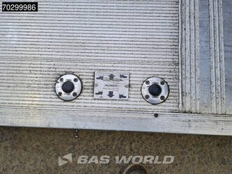 2017-mercedes-benz-antos-1833-1396132-44388069