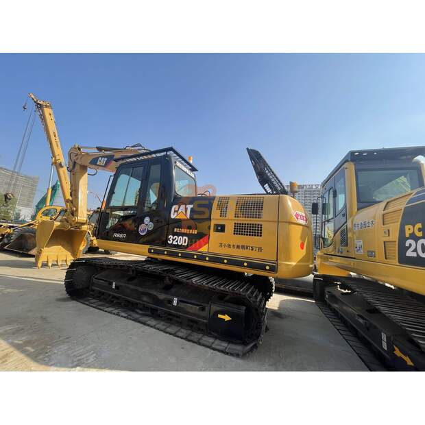 2024 Caterpillar 320D-44401861