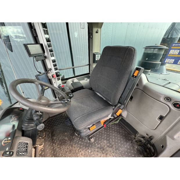 2011 Volvo L90F-44403001