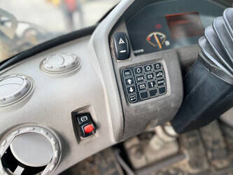 2011-volvo-l90f-1396242-44403004