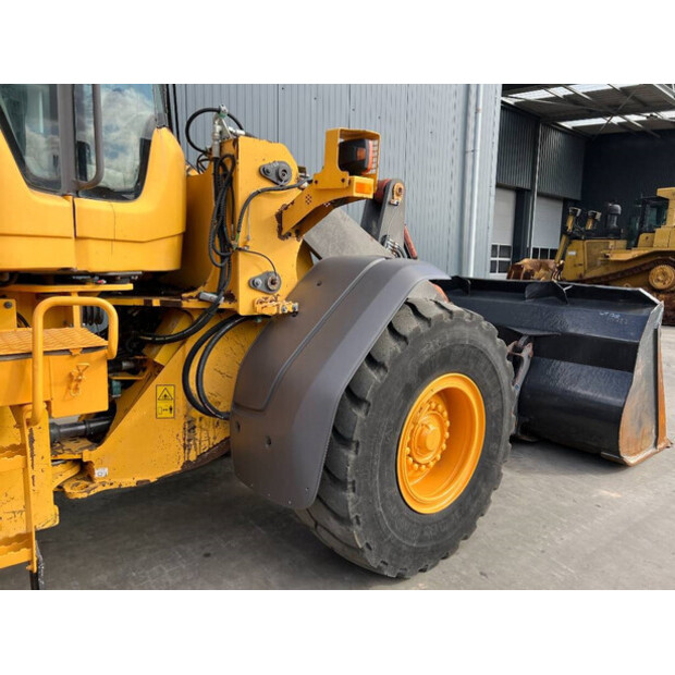 2011 Volvo L90F-44403018