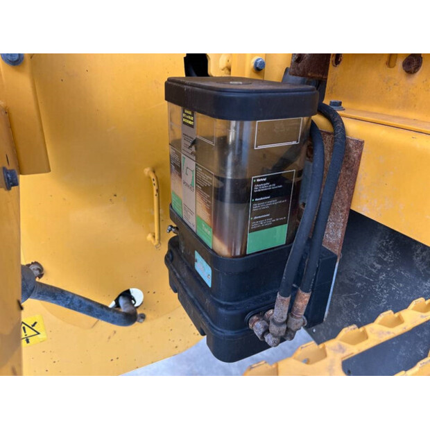 2011 Volvo L90F-44403023