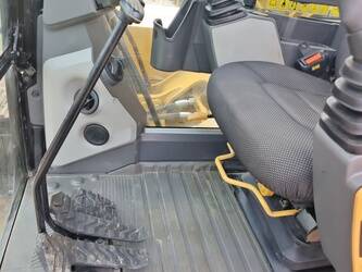 2023-caterpillar-330gc-1396247-44403057