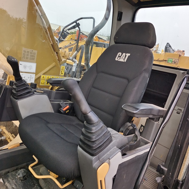 2023 Caterpillar 330GC-44403073