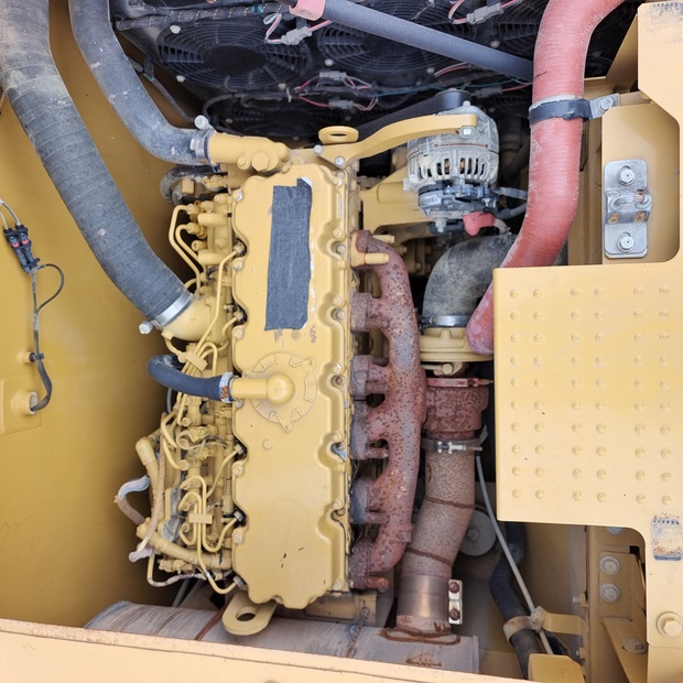 2023 Caterpillar 330GC-44403084