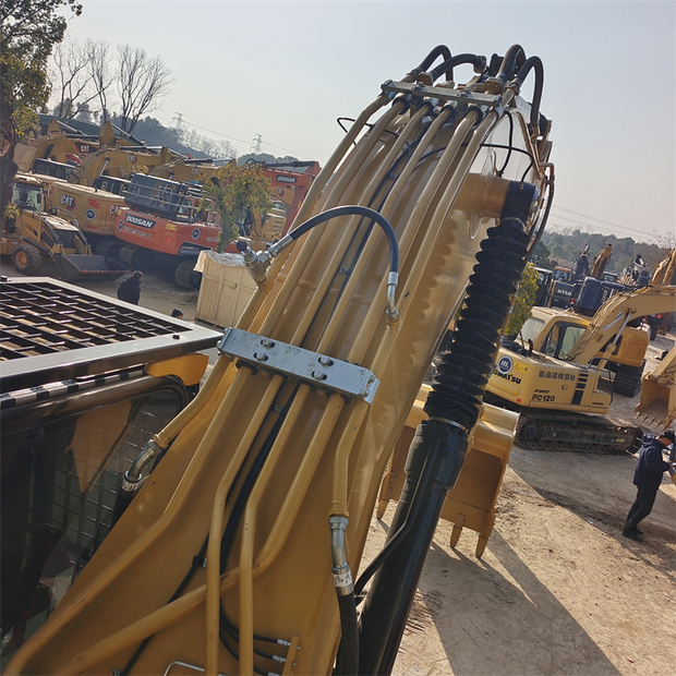 2023 كاتربيلر 336D-44403104