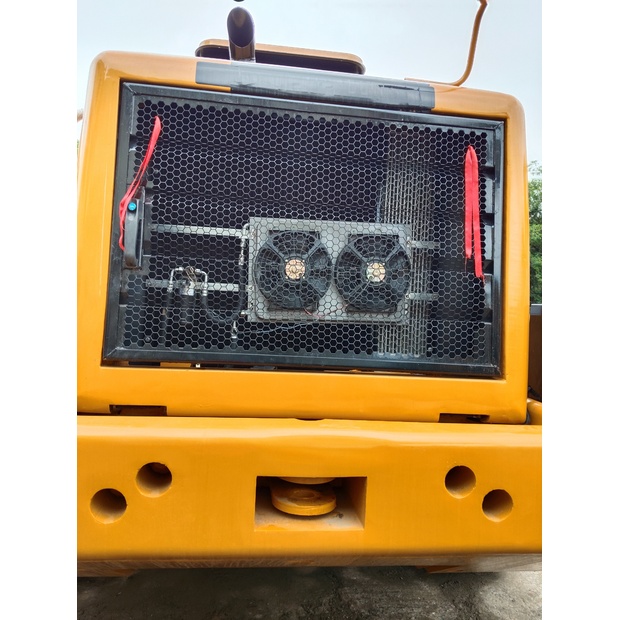 2023 Komatsu WA380-6-44403286