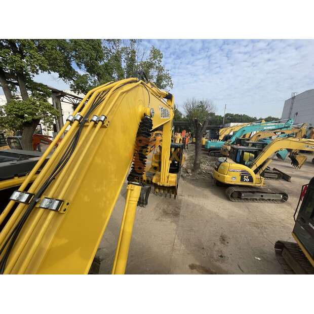 2023 كوماتسو PC200-44403296