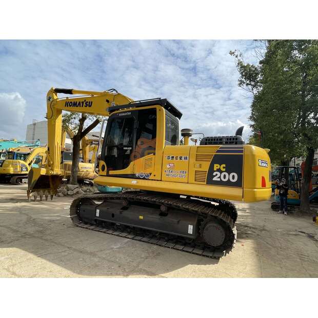 2023 كوماتسو PC200-44403308