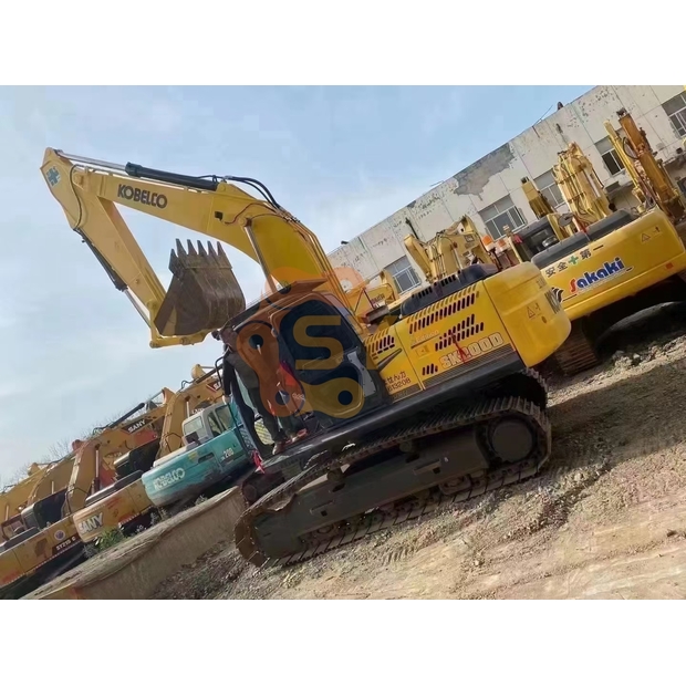 2022 كوبيلكو SK200-44403357