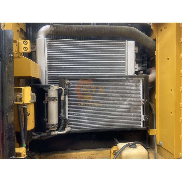 2021 Caterpillar 320D-44403393