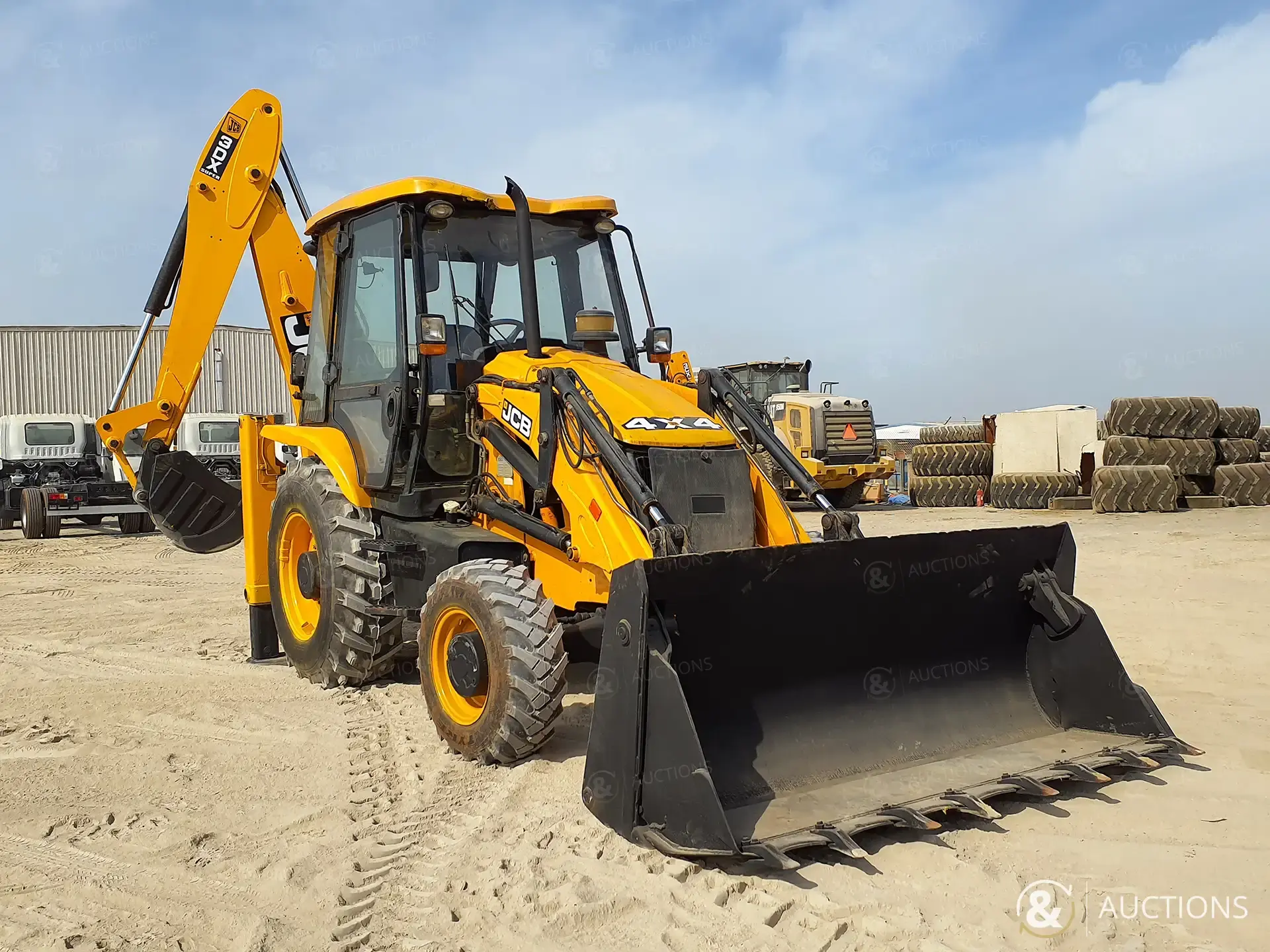 صورة ل 2016 جيه سي بي 3DX