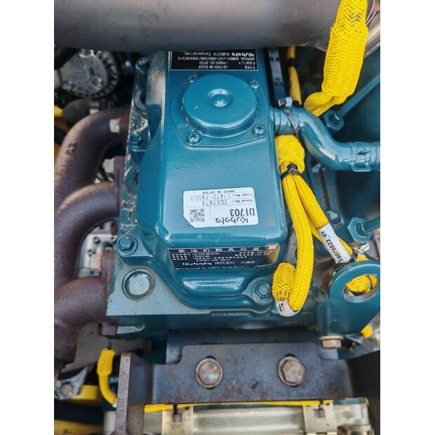 2018 بوماج 120AD-5-44403509