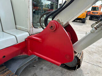 2010-takeuchi-tb150c-1363989-44403574