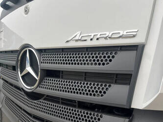 2025-mercedes-benz-actros-2045-1396289-44403939
