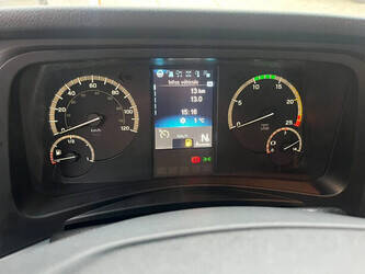 2025-mercedes-benz-actros-2045-1396292-44404054