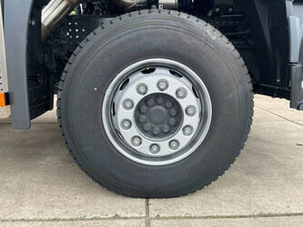 2025-mercedes-benz-actros-3348-1396293-44404102