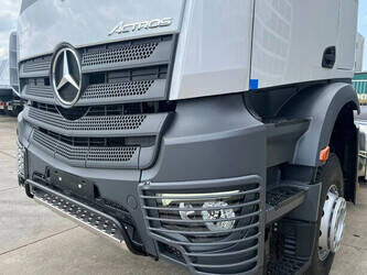 2025-mercedes-benz-actros-3348-1396294-44404125