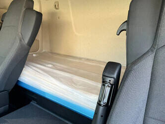 2025-mercedes-benz-actros-4048s-1396298-44404298