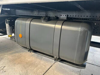 2025-mercedes-benz-arocs-3340-1396302-44404461