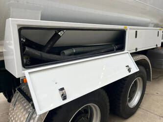 2023-mercedes-benz-axor-3344-1396303-44404490