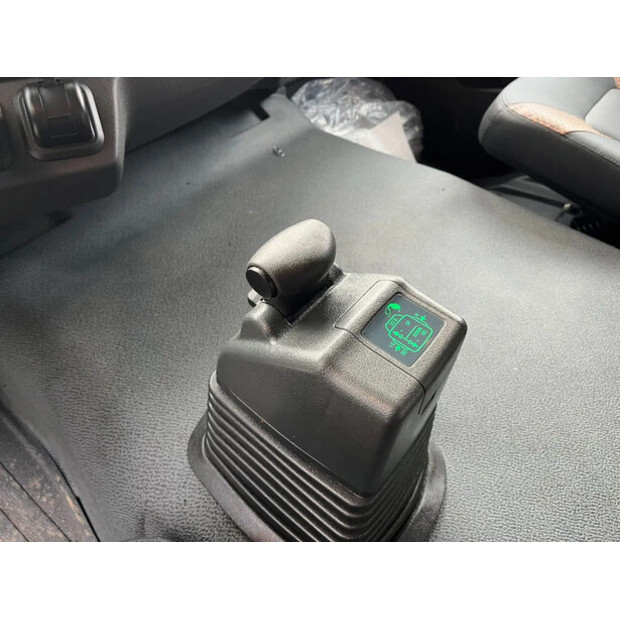 2023 مرسيدس بنز Axor 3344-44404502