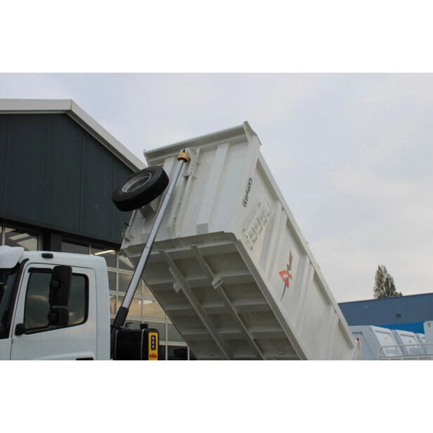 2025 Mercedes-Benz Axor 3344-44404563